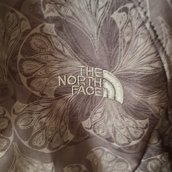 North Face Jacket ‘ Special Edition ‘ - Picture 3 of 9